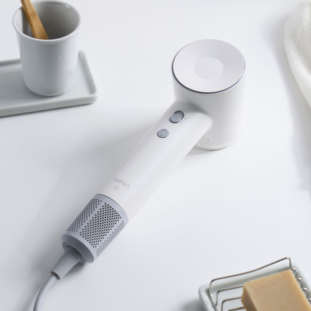 Laifen SE High Speed Hair Dryer + Free Nozzle & Wall Mount