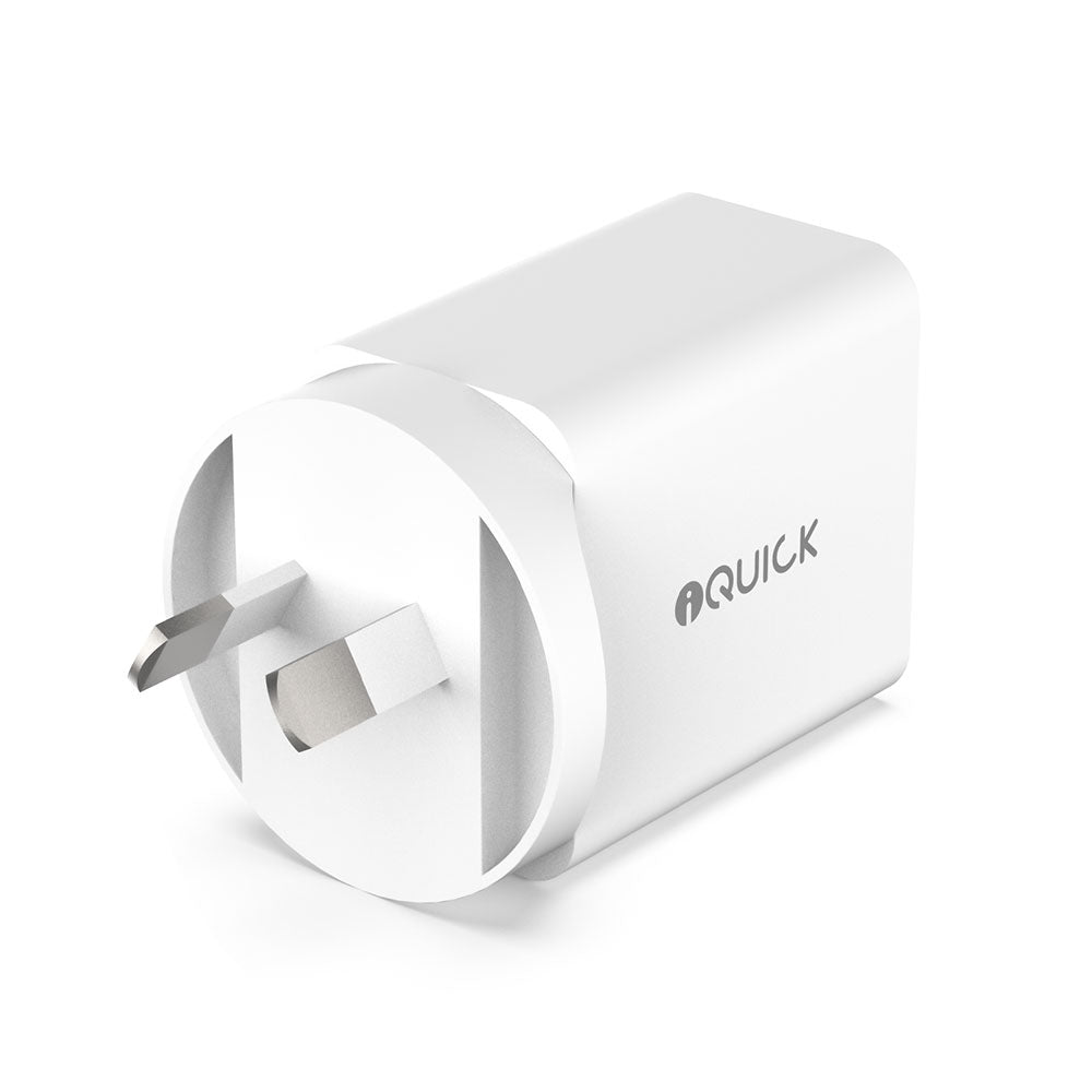 iQuick 2-Port Charger 20W (White)